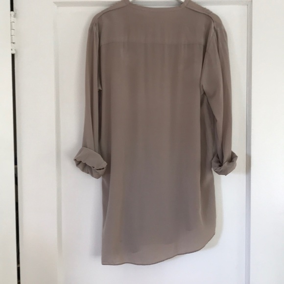 Gold Hawk taupe blouse/tunic - Picture 6 of 6
